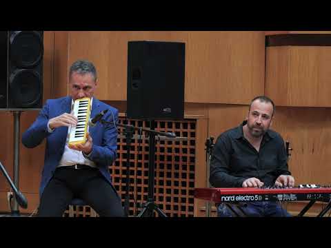 Видео: Bogdan Trio Plus - Starata cheshma (Live) / Богдан Трио Плюс - Старата чешма (На живо)