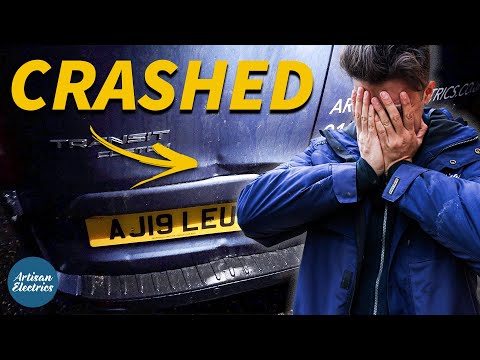 Видео: НАДЕЮСЬ, МЕНЯ ЗА ЭТО НЕ УВОЛЬНЯТ! — Жизнь электрика