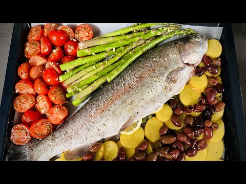 Видео: ТАК РЫБУ МАЛО КТО ГОТОВИТ, а ЗРЯ! СОЧНАЯ ФОРЕЛЬ в ДУХОВКЕ!