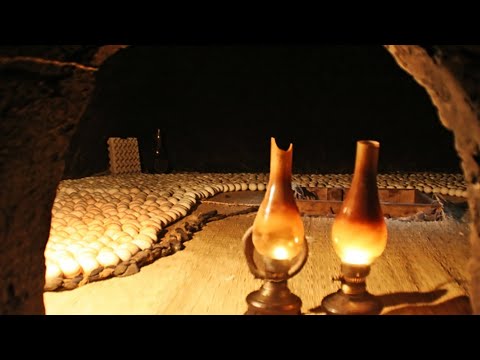 Видео: Древние инкубаторы для яиц которые работают по сей день. Как разводили кур в Египте.