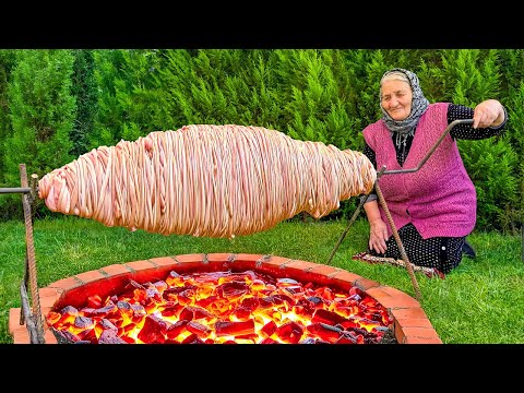 Видео: Сочные Бараньи Кишки На Углях! Рецепт Турецкого Кокореца!