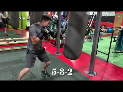 Видео: Тренировка дома для самтреновцев 2 (на снаряде )