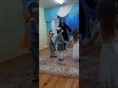 Видео: Новый год в садике Маргарита (2)