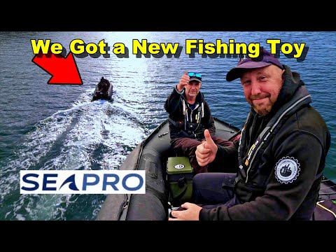 Видео: МОРСКАЯ РЫБАЛКА В ВЕЛИКОБРИТАНИИ – Охота на разные виды рыб – Солкомб, Девон