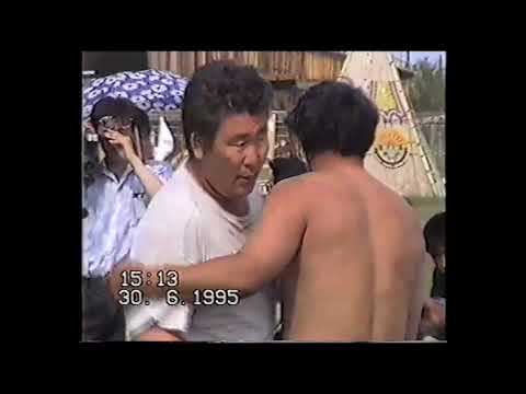 Видео: Верхневилюйский ысыах, 30.06.1995, тустуу. Оператор Павлов А.Н.
