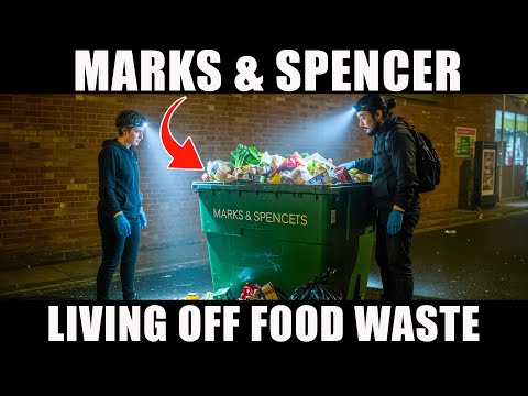 Видео: БРИТАНСКИЙ ФРИГАН РАСКРЫВАЕТ ОГРОМНЫЕ ПИЩЕВЫЕ ОТХОДЫ M&S ИЗ-ЗА НЫРЬЯ В МУСОРНЫХ КОНТЕЙНЕРАХ