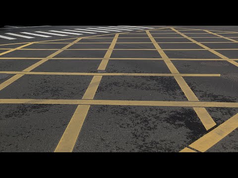 Видео: Построить точку пересечения прямой и плоскости