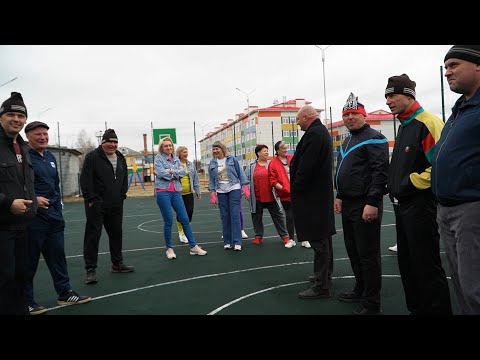 Видео: Крутое поздравление родителей выпускников / Слово Выпускника. Мелом на асфальте/ Последний звонок