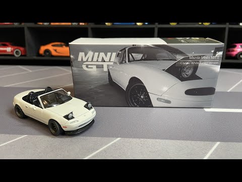 Видео: Белая кроха Mazda MX-5 Miata от Mini GT / Обзор перед тем как купить