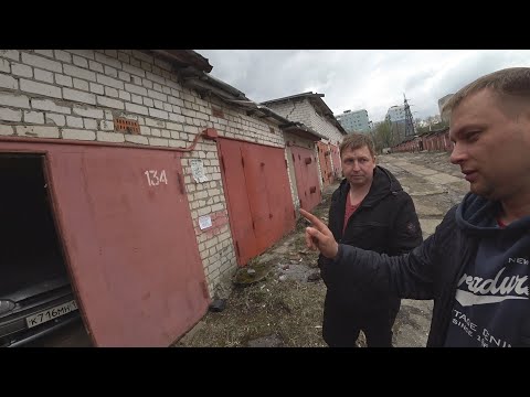 Видео: ВАЗ 2113 ГАРАЖНОГО ХРАНЕНИЯ ЗА КОПЕЙКИ. ОНИ НЕ ХОТЕЛИ ЕЁ ПРОДАВАТЬ НАМ.