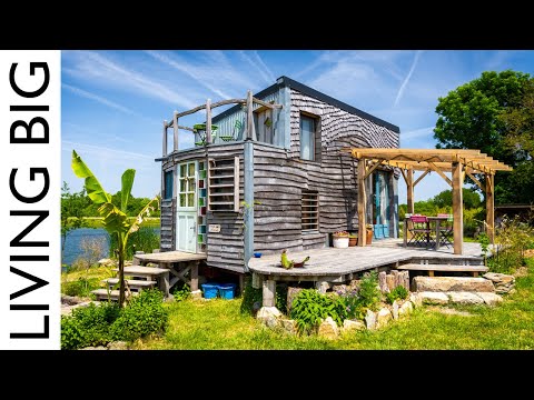 Видео: Очаровательный крошечный дом на огромной органической ферме во Франции