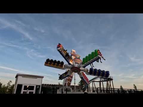 Видео: City walking #142. Volgograd. Central Park. (Волгоград. ЦПКО. Экстремальные аттракционы)