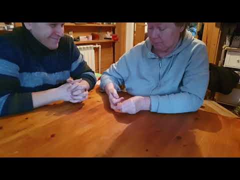 Видео: Восстановление движений в руке после перенесенного инсульта.