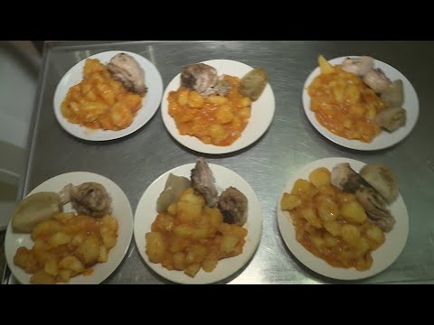 Видео: После инцидента в Труновском округе Роспотребнадзор проводит проверки в школьных пищеблоках