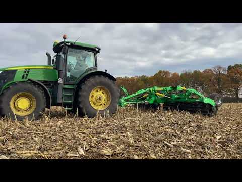 Видео: ДИСКОВКА НЕ ПОТРІБНА❓❗️JOHN DEERE 7230R❗️РУБЛЯЧИЙ КОТОК НА КУКУРУДЗІ ✅VELES AGRO HIT 6🇺🇦 ПІСЛЯ ДОЩУ