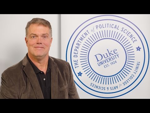 Видео: Введение и обзор – Введение в политическую экономию, Лекция 1