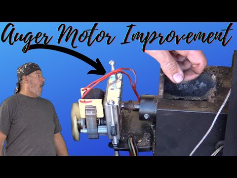 Видео: Ремонт крепления двигателя шнека (пеллетная коптильня Pit Boss)