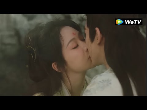 Видео: Прошлой ночью мужчина хотел поцеловать меня, но сейчас я хочу поцеловать только тебя