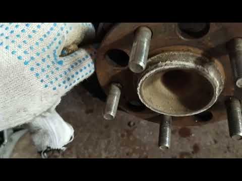 Видео: Почему заклинило колодки ручника Киа сид. Лучше конечно в автосервис...