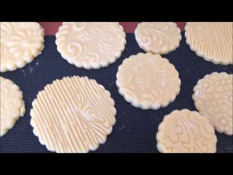 Видео: КАК ИСПЕЧЬ ВКУСНОЕ ПЕЧЕНЬЕ HOW TO MAKE A DELICIOUS COOKIES