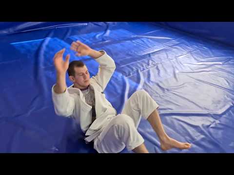 Видео: Разминка в бразильском джиу-джитсу