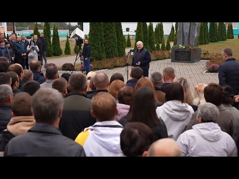 Видео: Визит Президента в ОАО «Парохонское»