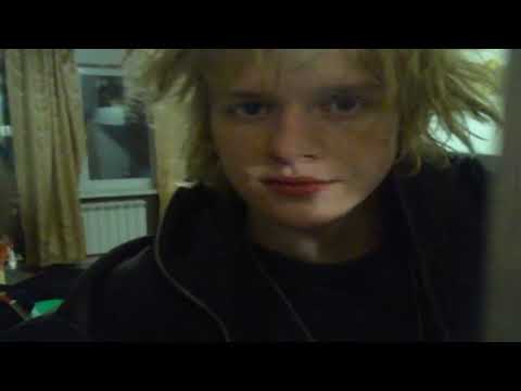 Видео: ИРЛ ПРАНК / Привет. Я&ЯН - гей