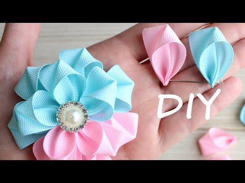 Видео: 🌸 Цветок из лент 🌸 Ribbon flower 🌸