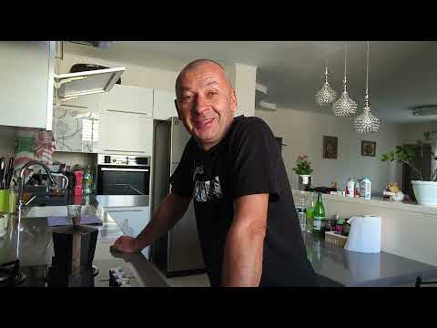 Видео: Разговор на кухне,пока варится кофе ☕☕☕. #разговор #кофе #кухня #безкомплексов 