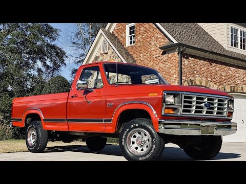 Видео: Самый роскошный классический пикап: Ford F150 Lariat 1985–1986 годов
