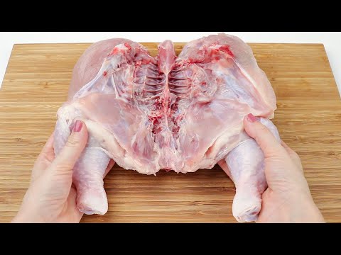 Видео: Домохозяйка из Италии научила меня готовить целую курицу! АСМР