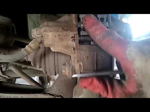 Видео: TOYOTA МАРК 2 ЗАМЕНА ЗАДНИХ  КОЛОДОК