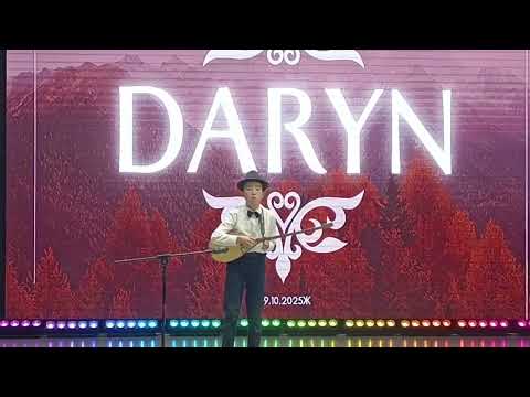 Видео: Ералы Айтуар - "Ақ жауын"  авт. Секен Тұрысбеков. 