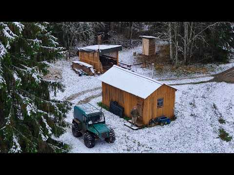 Видео: МЕДВЕДЬ У ТАЁЖНОЙ ИЗБЫ. ДОБЫЛ ТРОФЕЯ С ОДНОГО ВЫСТРЕЛА! НОЧНАЯ ОХОТА НА ОГРОМНОГО СЕКАЧА.