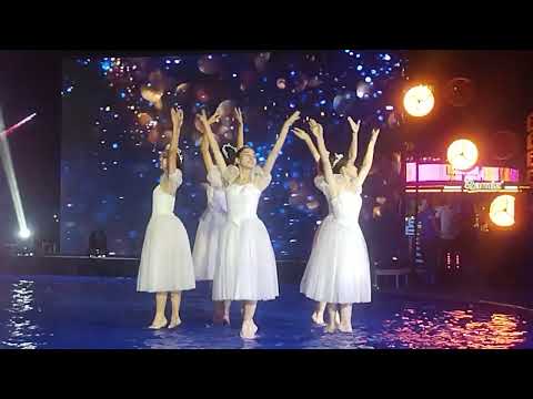 Видео:  @sealion Ташкент Сити. Балерины Узбекистана танцуют на воде. Продолжение будет скоро. 