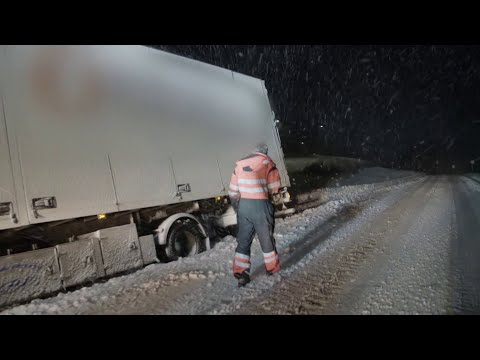 Видео: Камион излязал от пътя | Спасителен отряд в ада | National Geographic Bulgaria