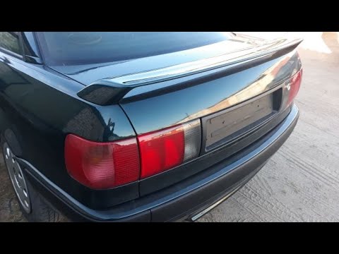 Видео: Как установить спойлер Ауди 80 б4 |  Установка спойлера на Audi 80 B4 самостоятельно в гараже