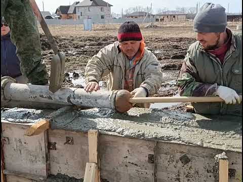 Видео: СТАЦИОНАРНЫЙ БЕТОНОНАСОС В ОРЛЕ. КАК ПОСТРОИТЬ ДОМ НА БОЛОТЕ....