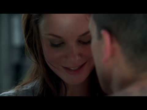 Видео: Побег 1 сезон (Первый поцелуй Майкла и Сары)