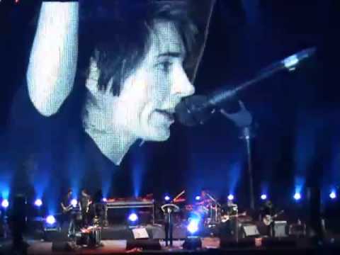 Видео: Земфира-Снегурочка Звенит январская Питер, СКК, 26 01 09