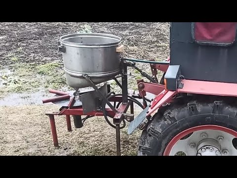 Видео: Самодельный разбрасыватель удобрений из стиральной машинки СССР для минитрактора!