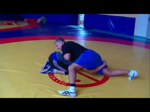 Видео: ВОЛЬНАЯ БОРЬБА, Как Много Вариантов ЗАЩИТЫ От Прохода В Ноги?