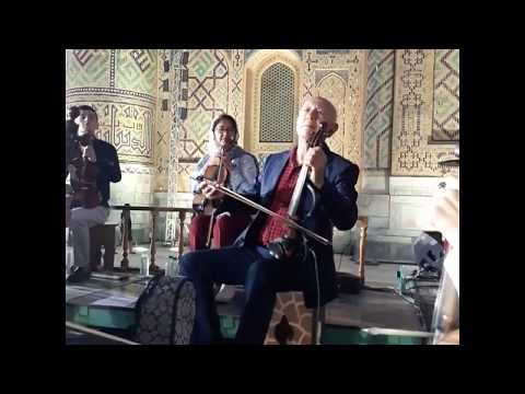 Видео: Ustoz san'atkor Abduhoshim Ismoilov Registonda "munojot" "муножот" kuyini ijro qildilar!