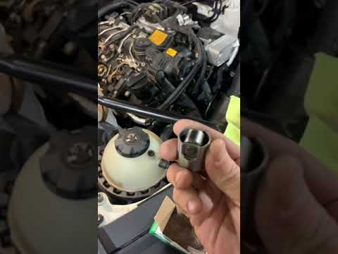 Видео: Замена толкателя ТНВД N20 BMW