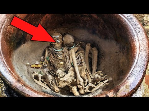 Видео: Археологи обнаружили мумию легендарного раба в Помпеях