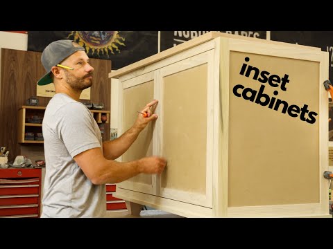 Видео: Как сделать встроенные шкафы по индивидуальному заказу