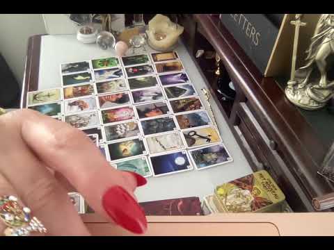 Видео: КАКВА Е ЛЮБОВНАТА НИ КАРМА И КАК ДА Я ПРИКЛЮЧИМ