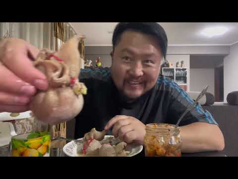 Видео: Торгууд Болдоотой Mongolian Mukbang  #mukbang #mukbangasmr #Mongolianmukbang