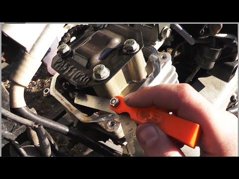 Видео: Регулировка клапанов Bajaj Boxer 150x на 7000 км пробега