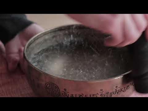 Видео: Структурирование воды в Поющей чаше полной луны